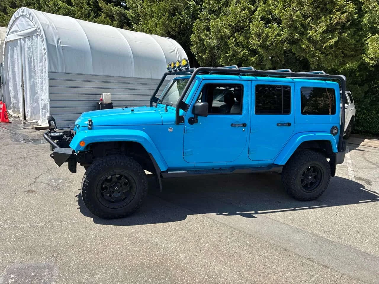 Jeep Wrangler * Sahara * АВТОКРЕДИТ БЕЗ ПЪРВОНАЧАЛНА ВНОСКА* , снимка 2 - Автомобили и джипове - 54842305