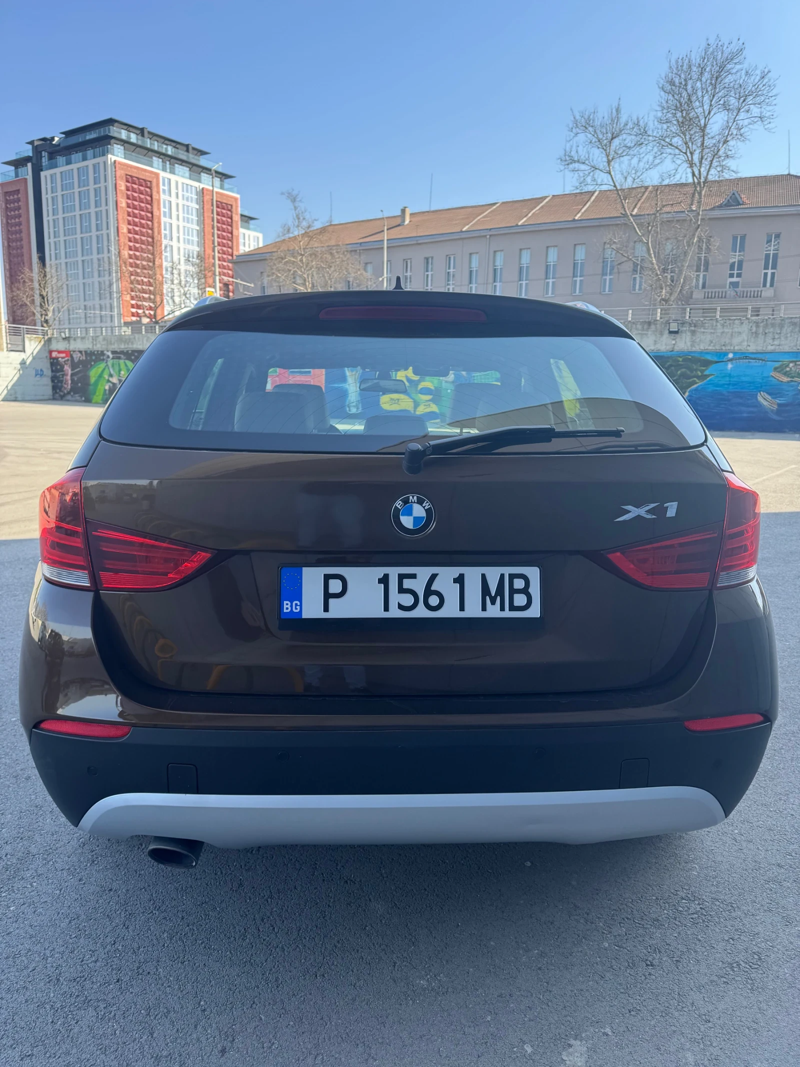BMW X1 2.3D, снимка 8 - Автомобили и джипове - 55579403