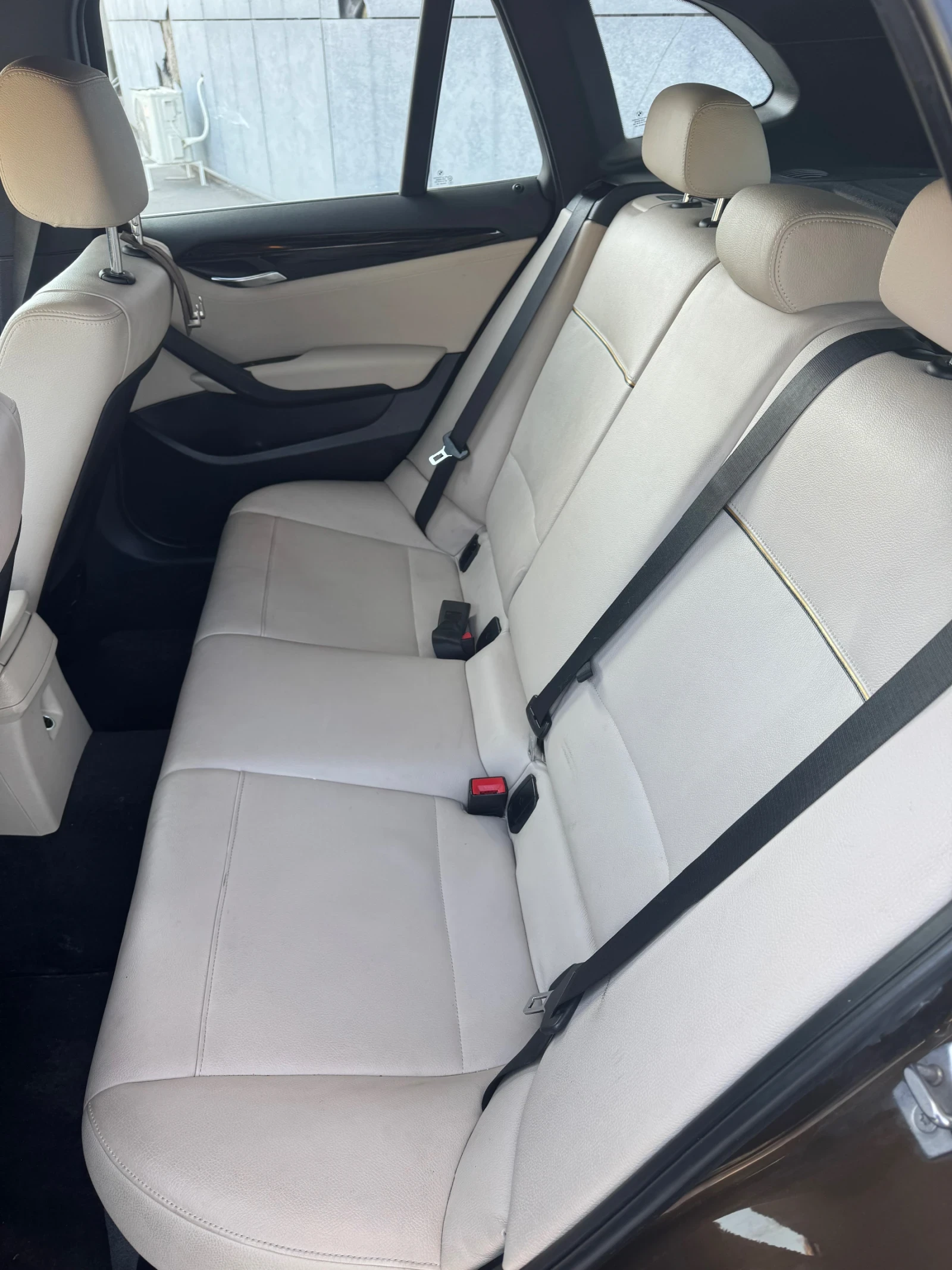 BMW X1 2.3D, снимка 12 - Автомобили и джипове - 55579403