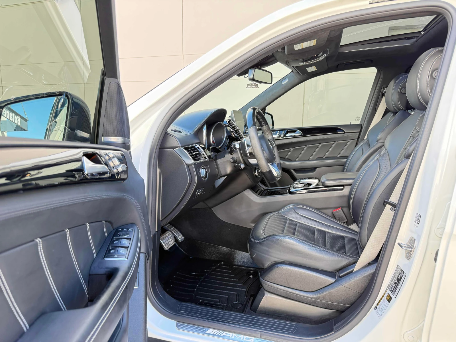 Mercedes-Benz GLE * AMG 63 S * CARFAX * ЦЕНА ДО БГ, снимка 8 - Автомобили и джипове - 55902978