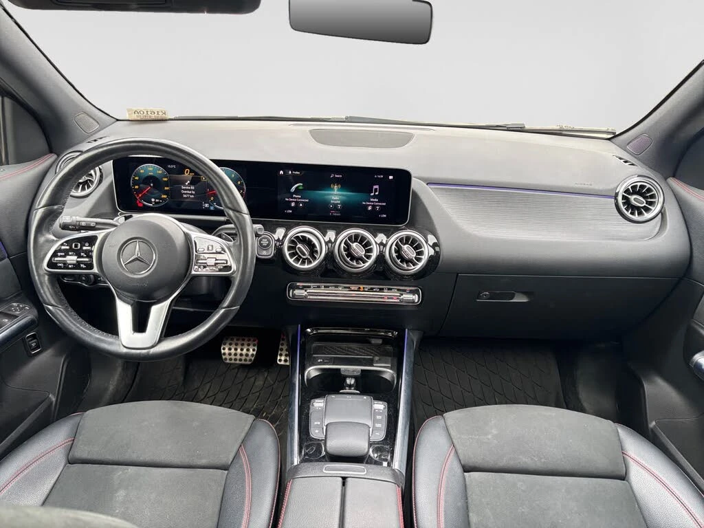 Mercedes-Benz GLA 250 4MATIC* AMG* КАМЕРА* ПАНОРАМА* ПОДГРЕВ* КРАЙНА ЦЕН, снимка 10 - Автомобили и джипове - 55941769