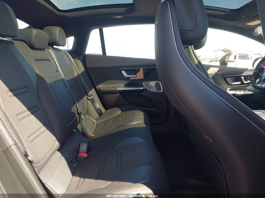 Mercedes-Benz EQE AMG 4MATIC+ Sedan, снимка 8 - Автомобили и джипове - 56217978