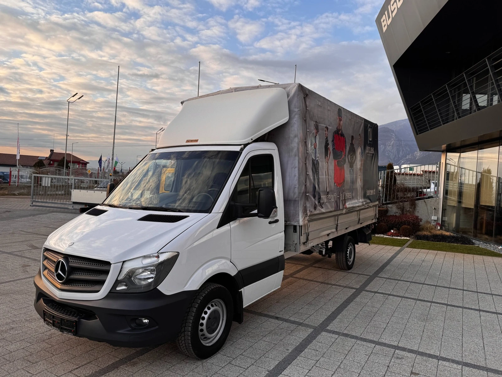 Mercedes-Benz Sprinter 316 CDI Падащ борд Клима 4, 25м. - изображение 2