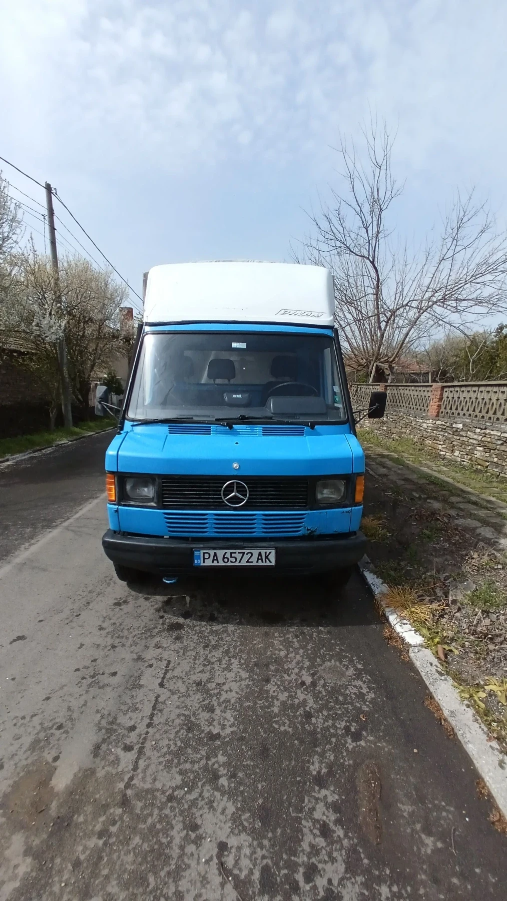 Mercedes-Benz 308
