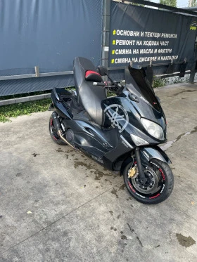  Yamaha T-max