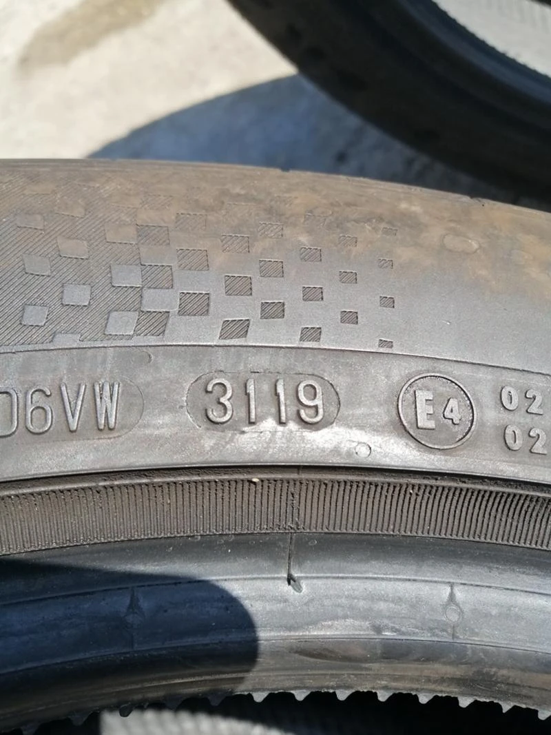 Гуми Летни 295/40R20, снимка 7 - Гуми и джанти - 36229244