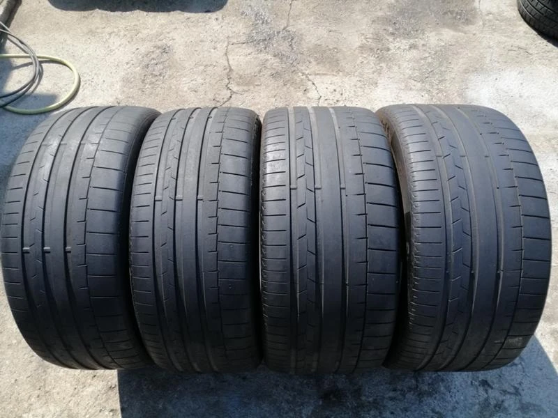 Гуми Летни 295/40R20, снимка 1 - Гуми и джанти - 36229244