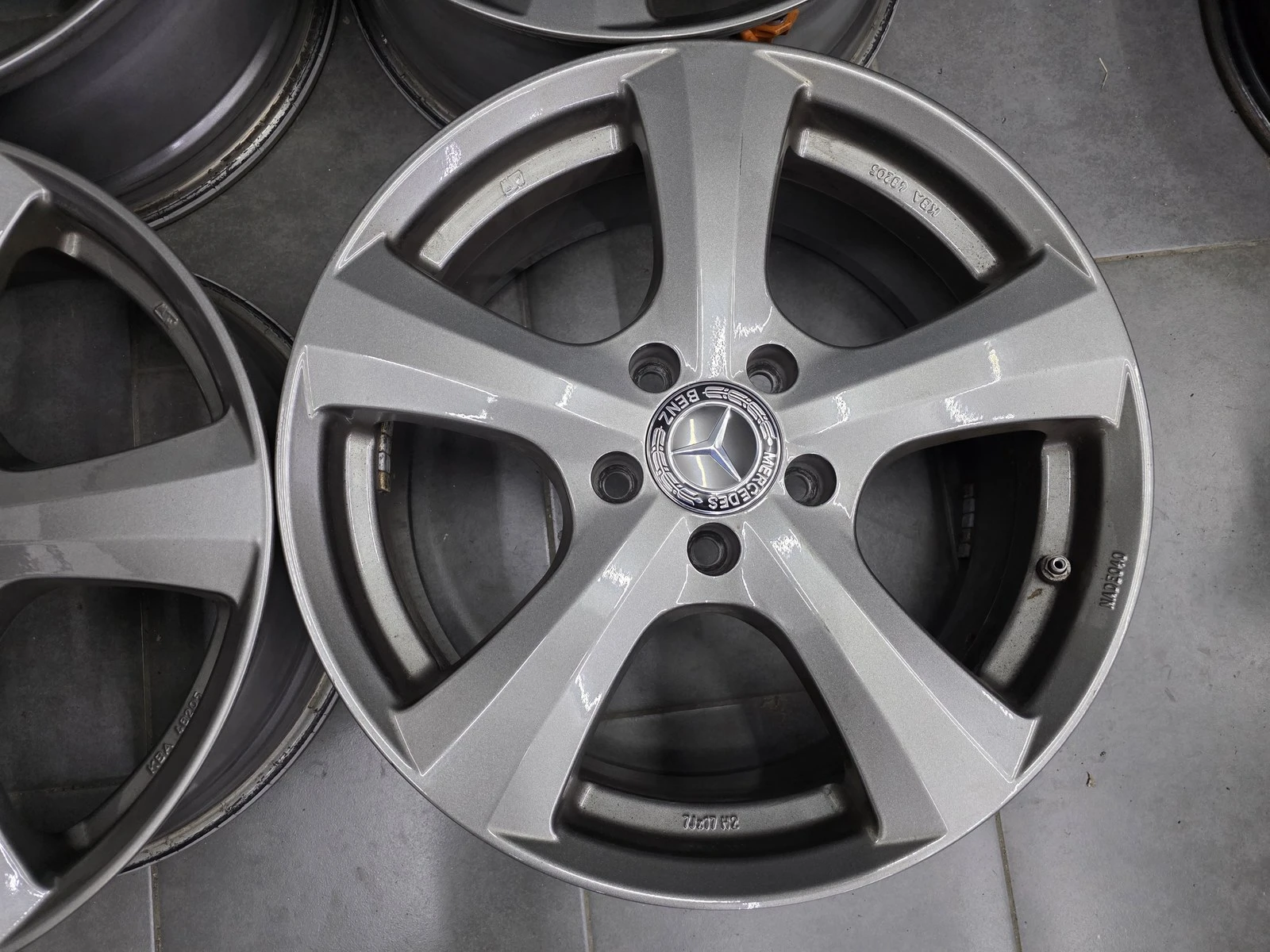 Джанти за Mercedes-Benz, снимка 8 - Гуми и джанти - 56718243