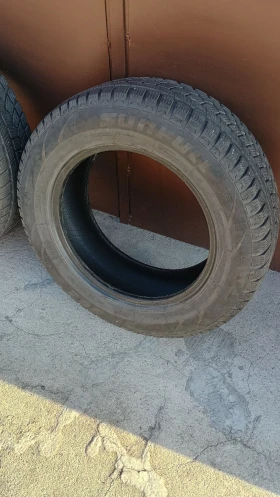 Гуми Зимни 195/65R15, снимка 5 - Гуми и джанти - 52712715