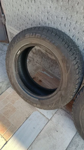 Гуми Зимни 195/65R15, снимка 7 - Гуми и джанти - 52712715