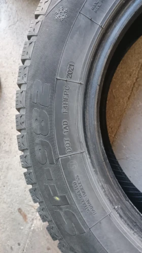 Гуми Зимни 195/65R15, снимка 14 - Гуми и джанти - 52712715