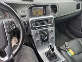 Volvo V60 Cross Country Premier * * CARFAX * * АВТО КРЕДИТ * * , снимка 9