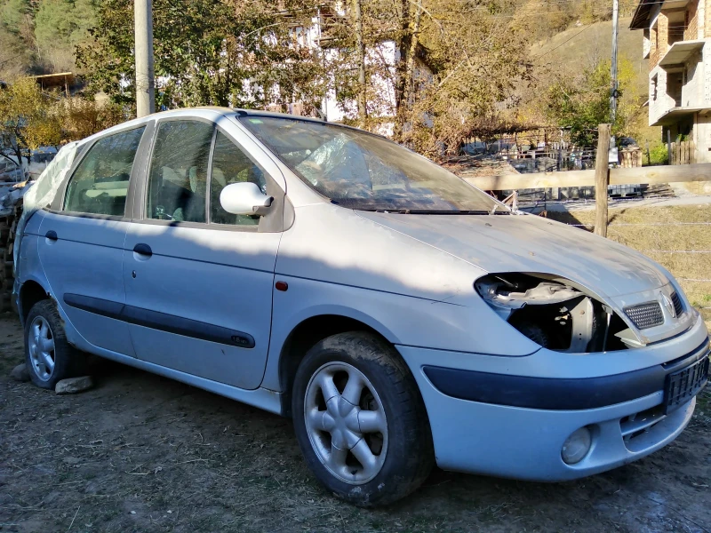 Renault Scenic, снимка 2 - Автомобили и джипове - 47892017