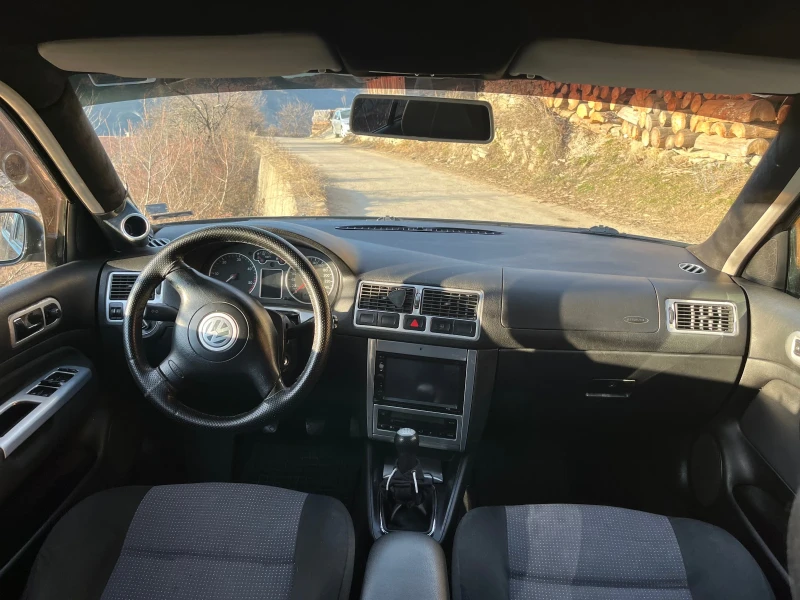 VW Golf 1.9TDI, снимка 5 - Автомобили и джипове - 48522693