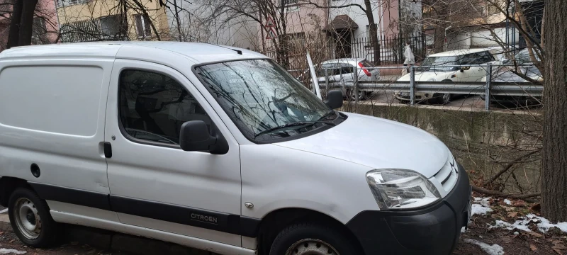 Citroen Berlingo 1.6 hdi, снимка 5 - Автомобили и джипове - 48540956