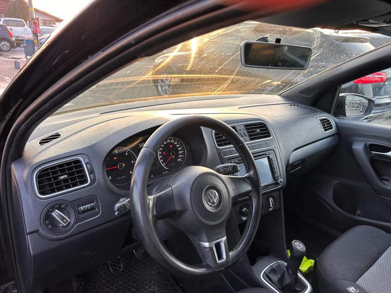 VW Polo 1.2TDI NAVI EURO 5, снимка 10 - Автомобили и джипове - 48773099