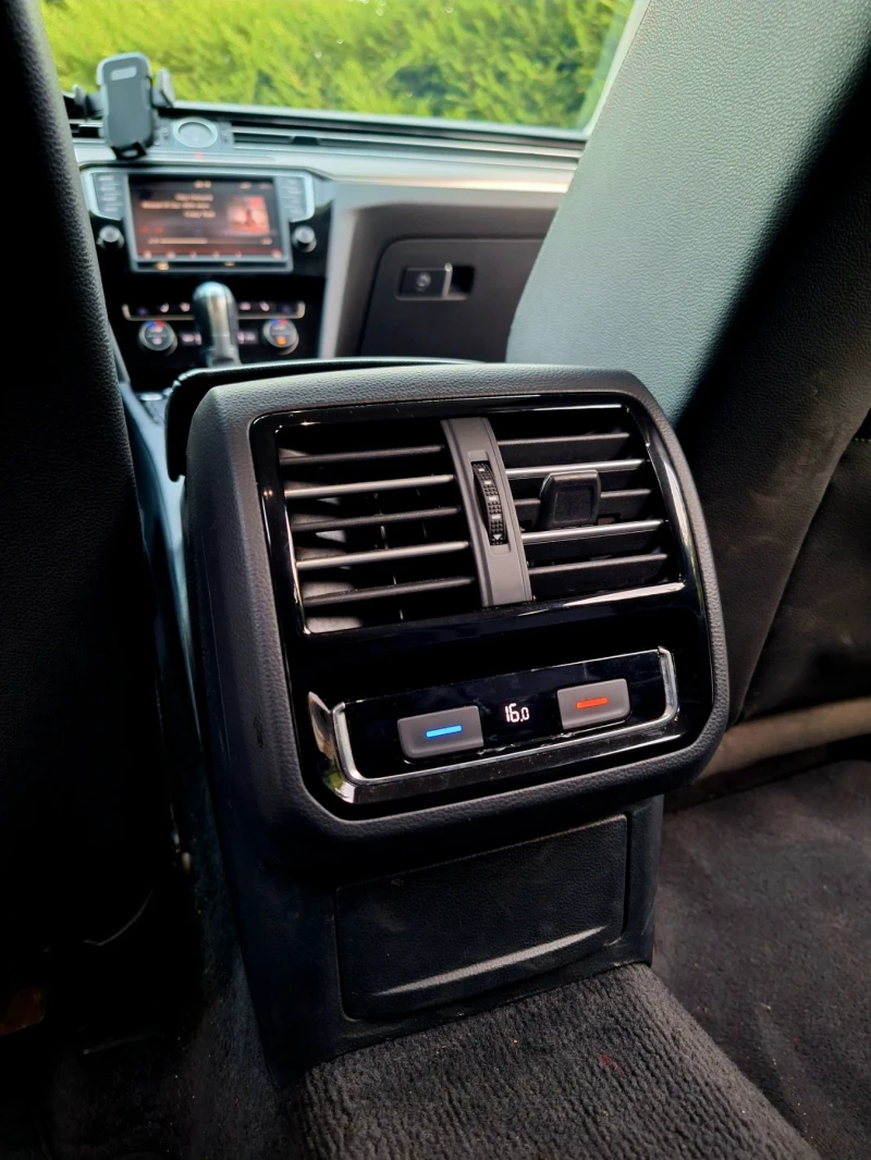 VW Passat 2.0 tdi, снимка 8 - Автомобили и джипове - 52371965