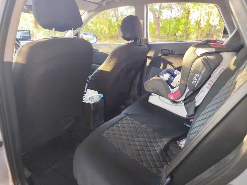 Hyundai I30, снимка 6 - Автомобили и джипове - 52742389