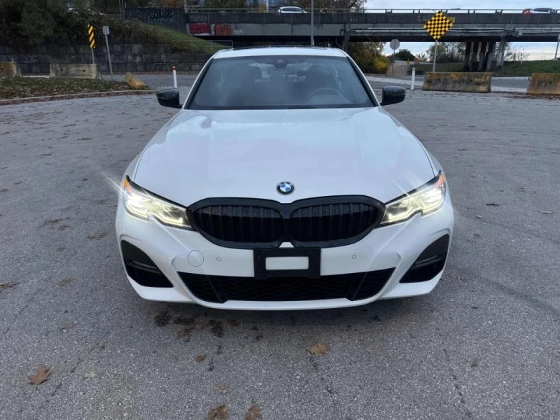 BMW 330 M-pkg* Shadow line* Harman/Kardon* Камера* Подгрев, снимка 2 - Автомобили и джипове - 52357127