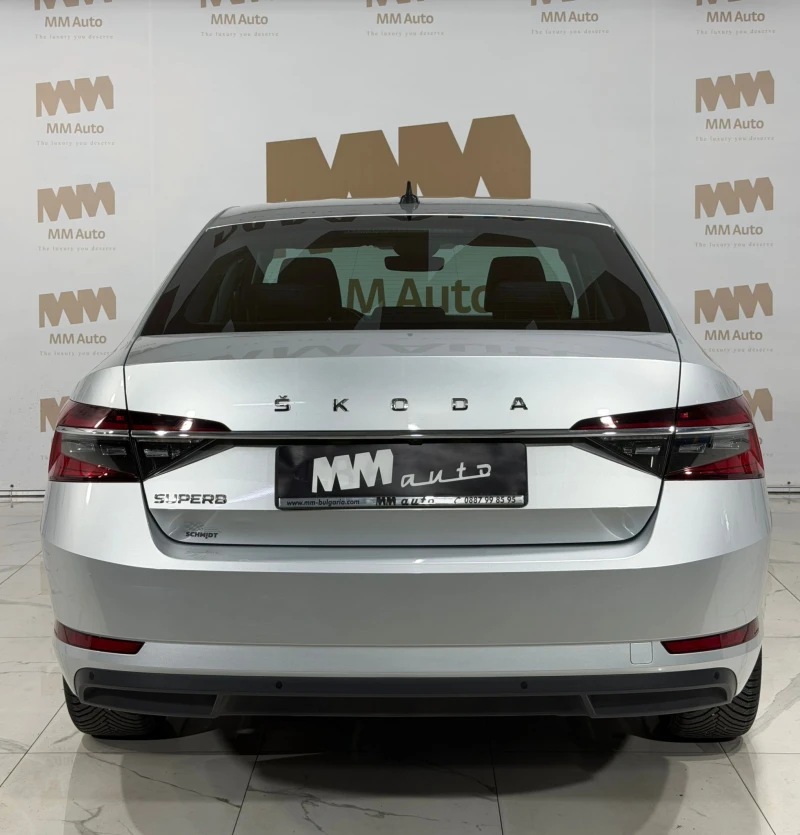 Skoda Superb 2.0 TDI* Facelift* Camera* LED* DSG* Подгрев, снимка 5 - Автомобили и джипове - 52558836