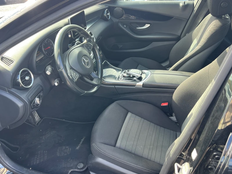 Mercedes-Benz C 220 CDI, EXECUTIVE, FULL SERVICE MERCEDES-KATO HOB!, снимка 4 - Автомобили и джипове - 52851035