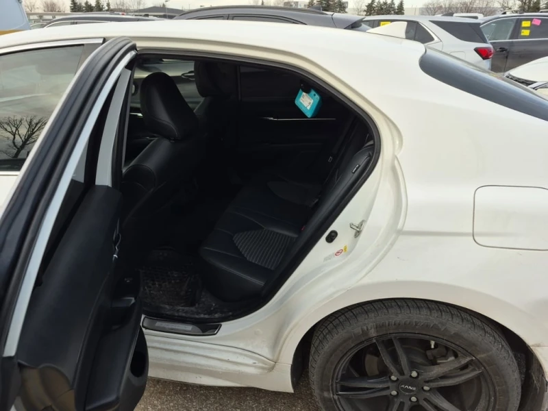Toyota Camry * XLE * CARFAX * ЦЕНА ДО БГ, снимка 12 - Автомобили и джипове - 52878726