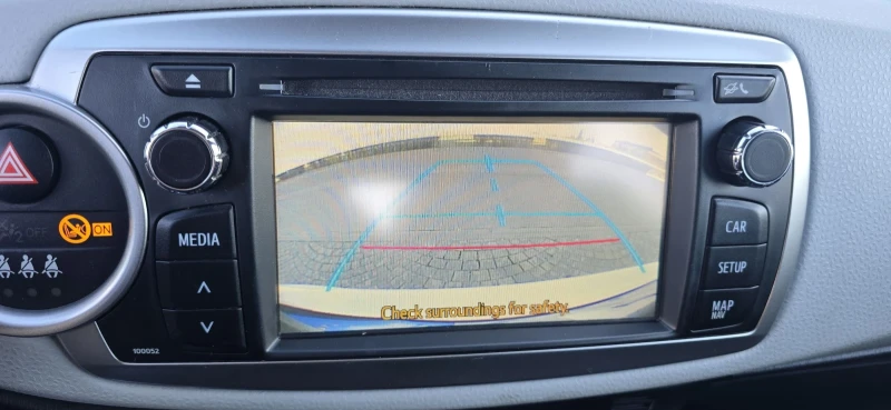 Toyota Yaris 1.5 HYBRID/БЕНЗИН/ЛИЗИНГ/КАМЕРА, снимка 16 - Автомобили и джипове - 52935822
