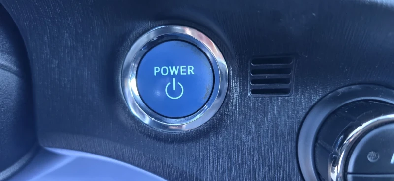 Toyota Yaris 1.5 HYBRID/БЕНЗИН/ЛИЗИНГ/КАМЕРА, снимка 17 - Автомобили и джипове - 52935822