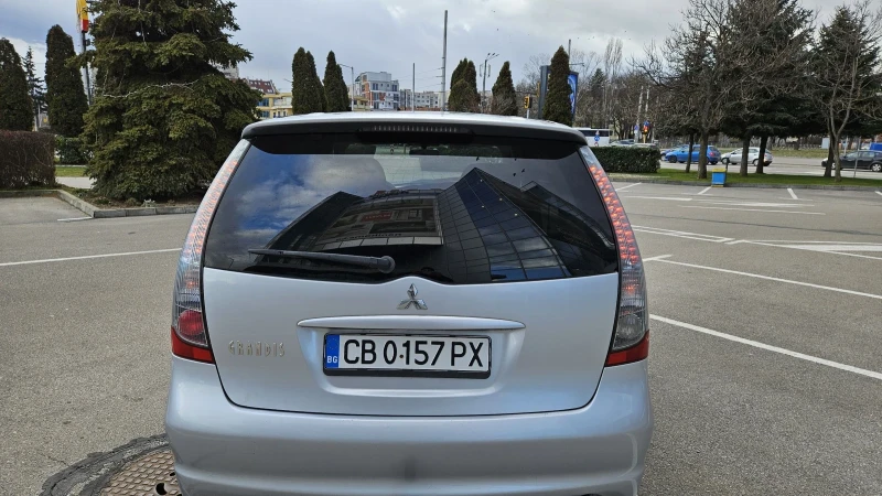 Mitsubishi Grandis 2 4 бензин  газ летни зимни гуми, снимка 6 - Автомобили и джипове - 52967034