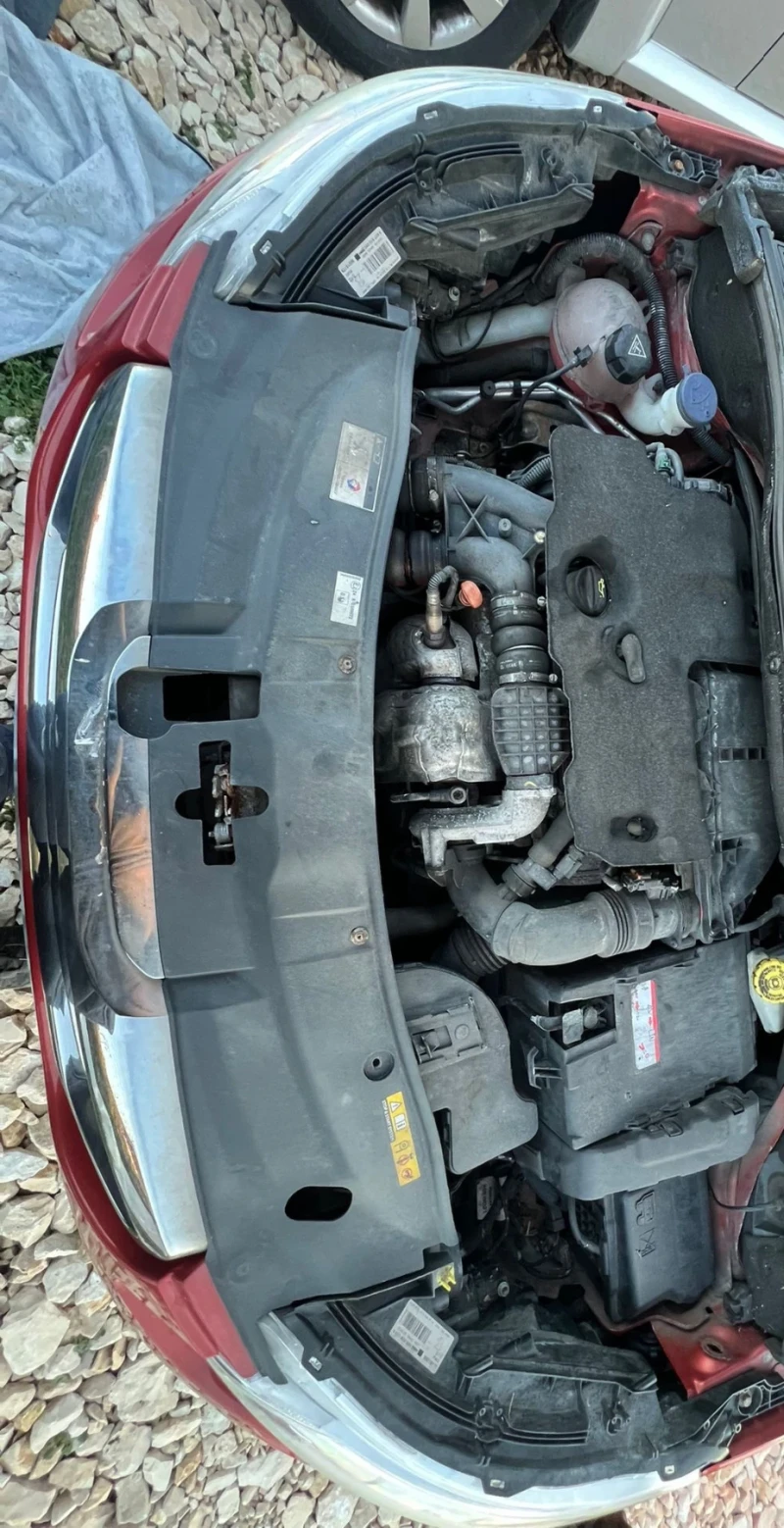 Peugeot 2008 1.6ehdi allure, снимка 13 - Автомобили и джипове - 53126700