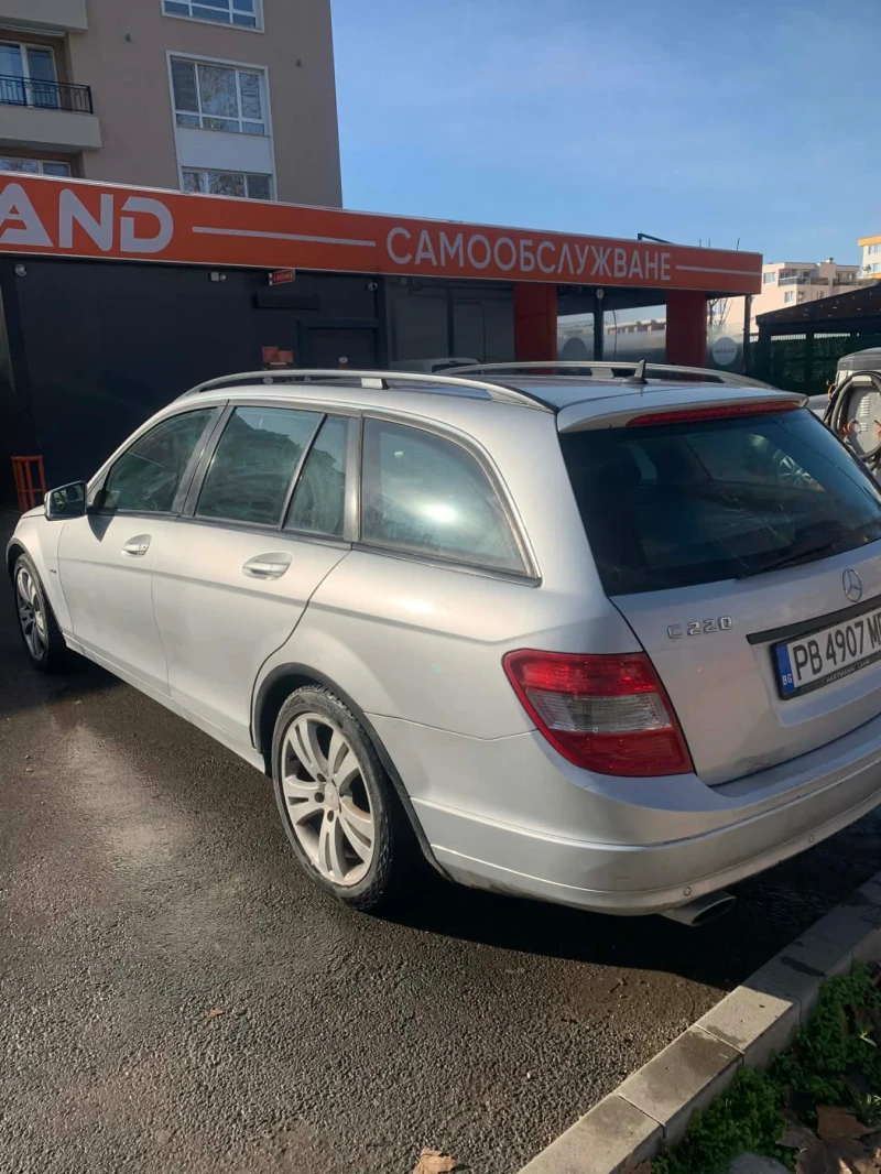 Mercedes-Benz C 220, снимка 5 - Автомобили и джипове - 53593436