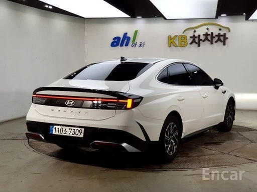 Hyundai Sonata HYBRID PREMIUM | ЗАДНА КАМЕРА | KEYLESS | , снимка 4 - Автомобили и джипове - 54087499