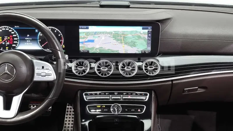 Mercedes-Benz CLS 450 360/DIS/BURMESTER/HUD/ЦЕНА ДО КЛЮЧ !!!, снимка 14 - Автомобили и джипове - 55341394