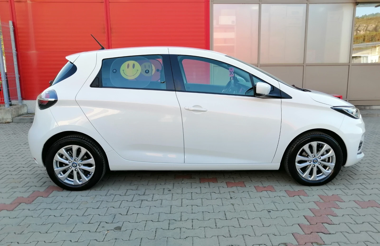 Renault Zoe 52KWH-ZEN-CCS2 - изображение 6