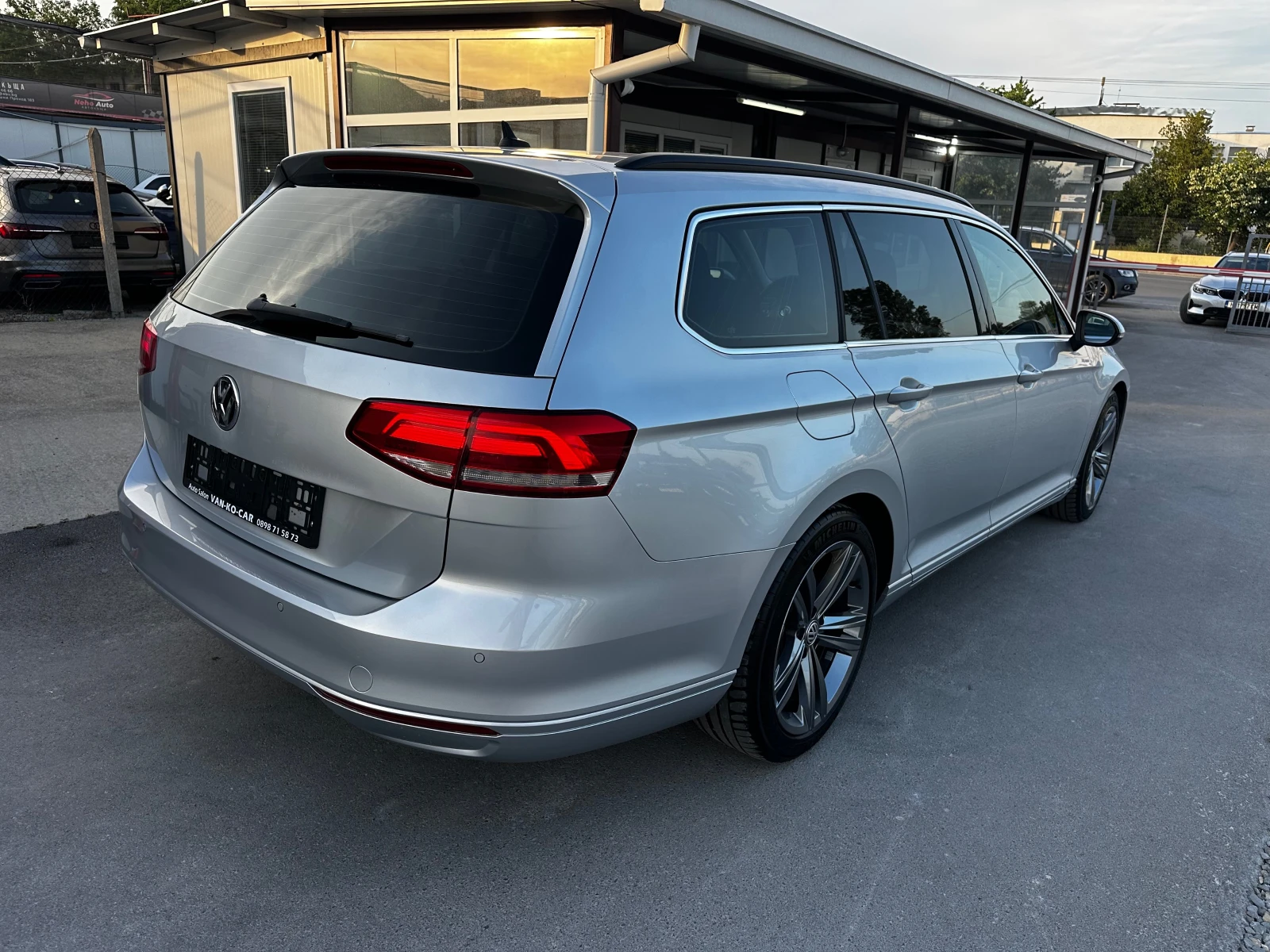 VW Passat 2.0TDI 150 DSG HIGHLINE КАТО НОВ - изображение 2