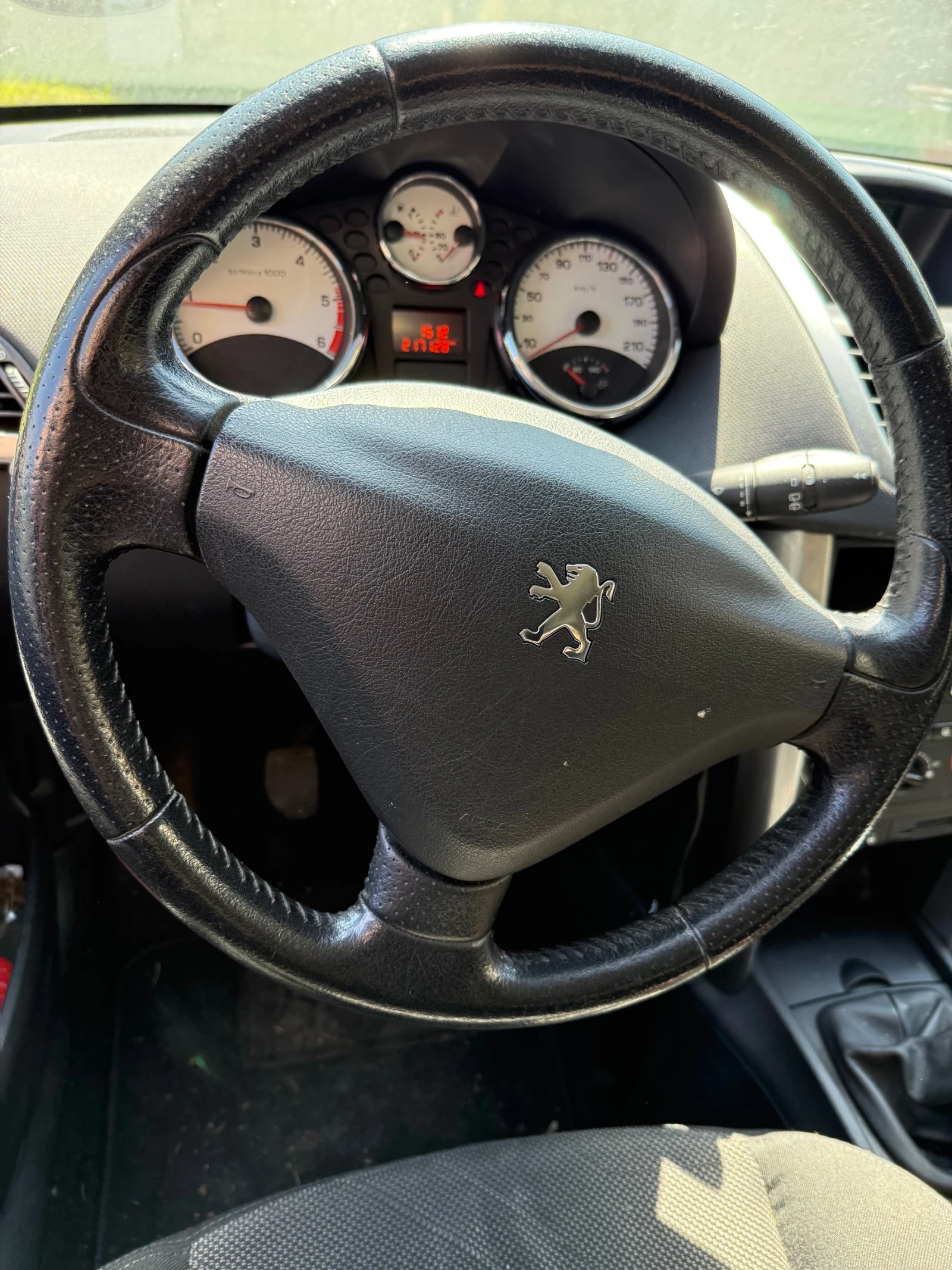 Peugeot 207 1.6HDI - изображение 5