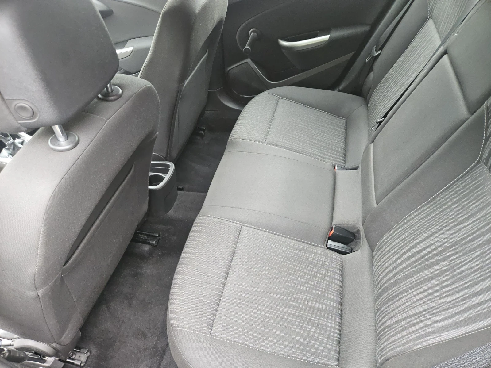 Opel Astra 1.3cdti - изображение 10