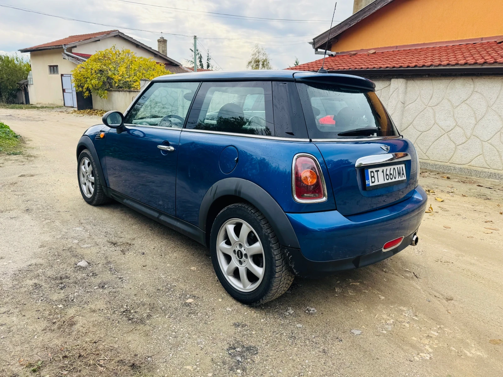 Mini One 1.4 95 коня - изображение 4