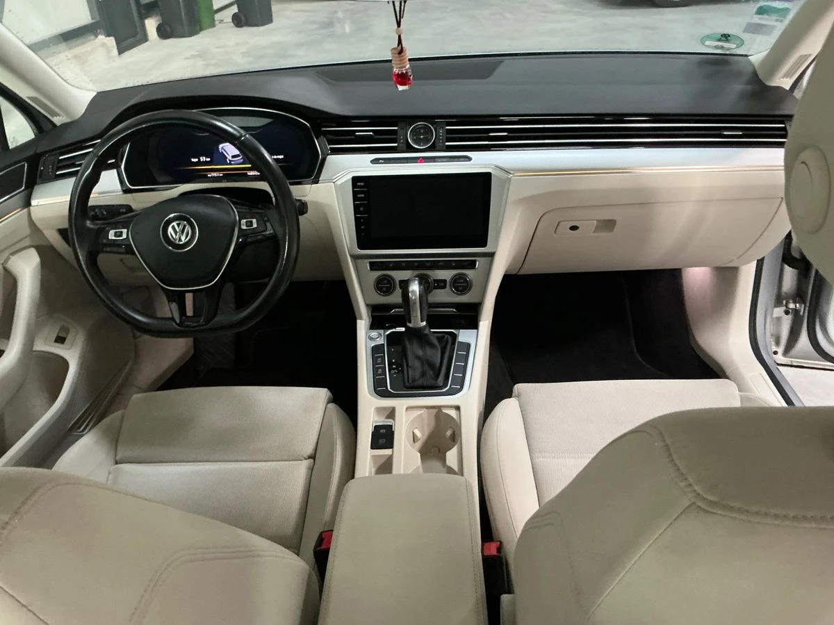 VW Passat 2.0TDI  148000km!!! FACELIFT | Mobile.bg   2