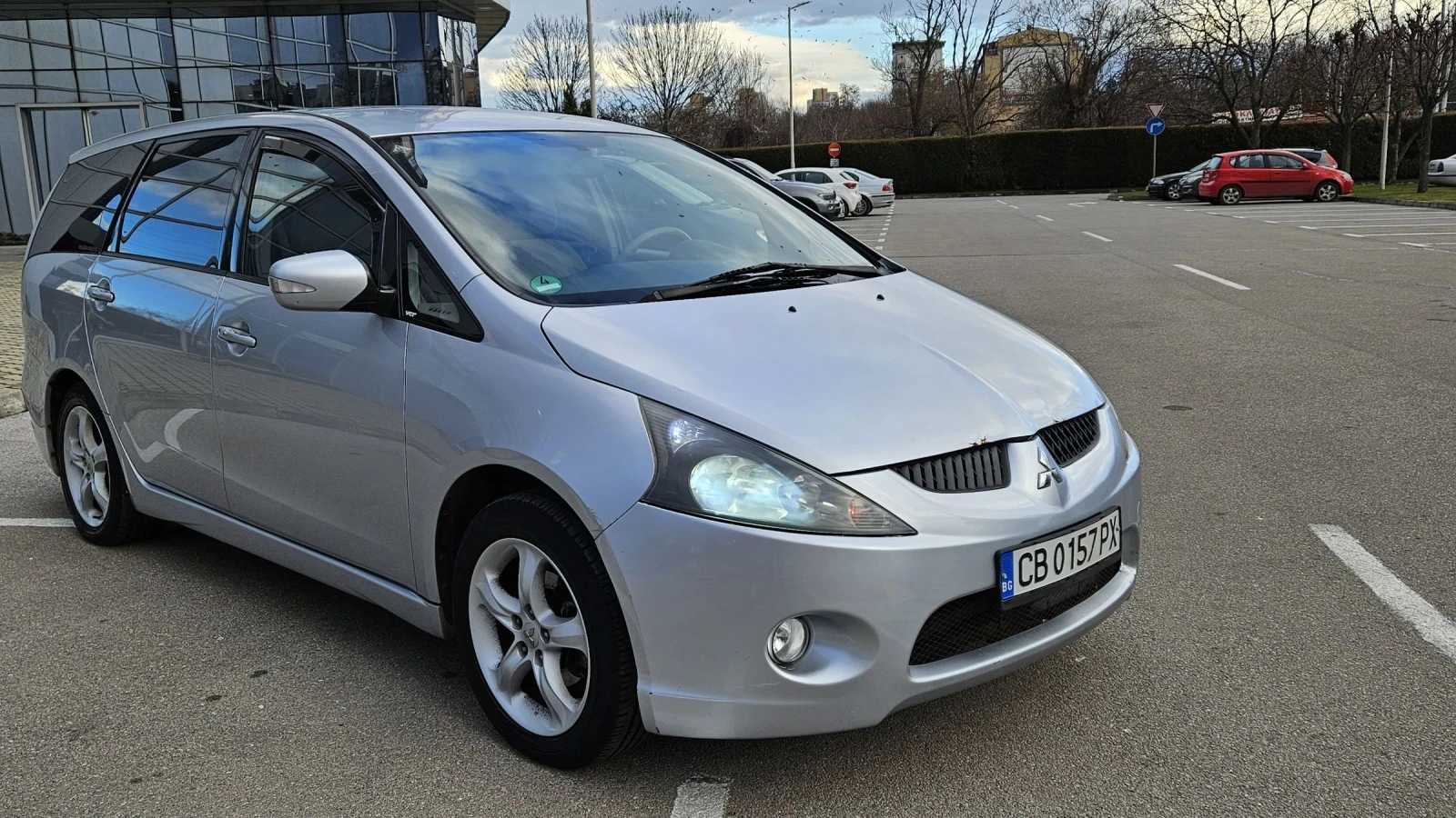 Mitsubishi Grandis 2 4 бензин  газ летни зимни гуми - изображение 7