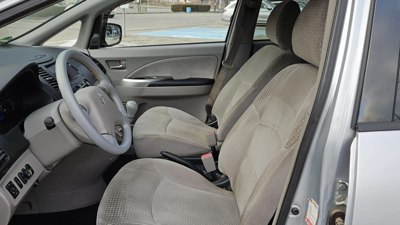 Mitsubishi Grandis 2 4 бензин  газ летни зимни гуми - изображение 8