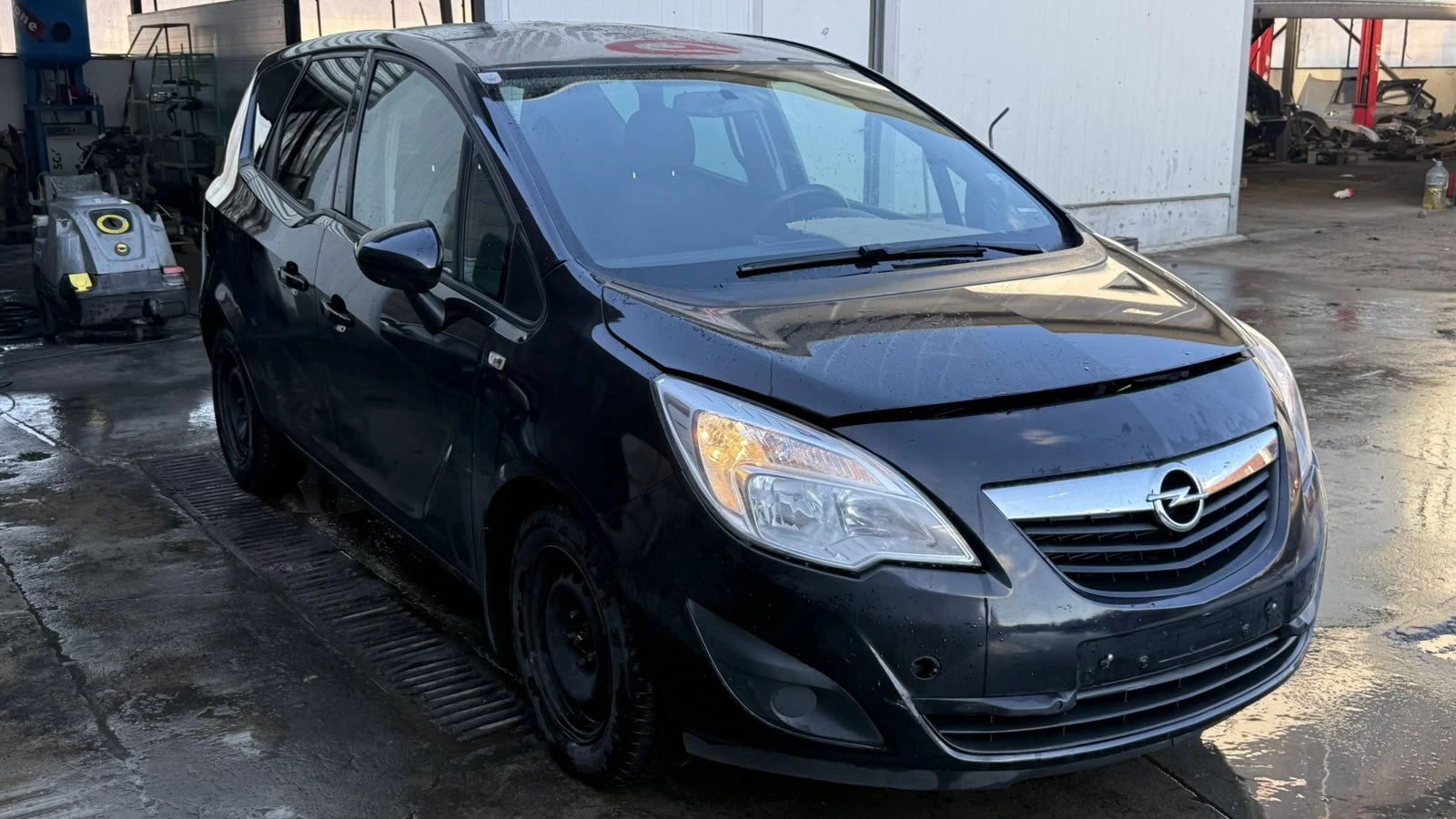 Opel Meriva 1.6i, снимка 2 - Автомобили и джипове - 53710381