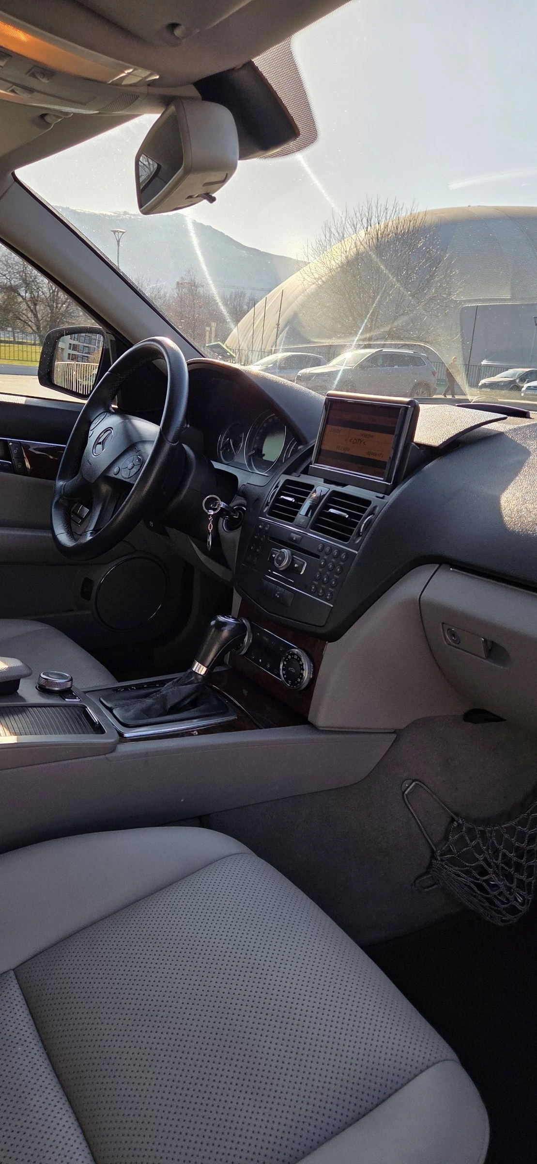 Mercedes-Benz C 220, снимка 13 - Автомобили и джипове - 53840549