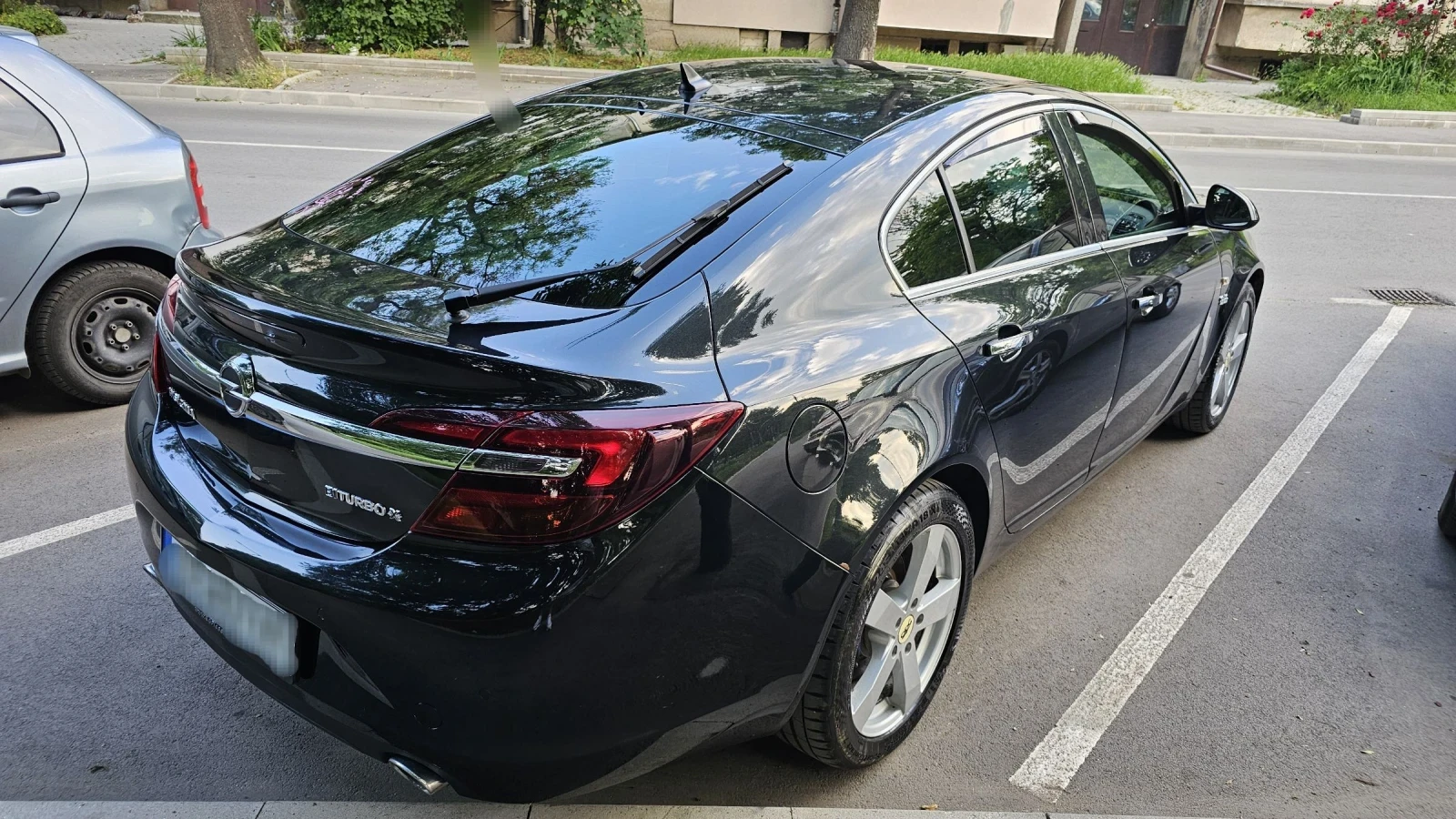 Opel Insignia 2.0 BITURBO 4X4, снимка 2 - Автомобили и джипове - 53971887