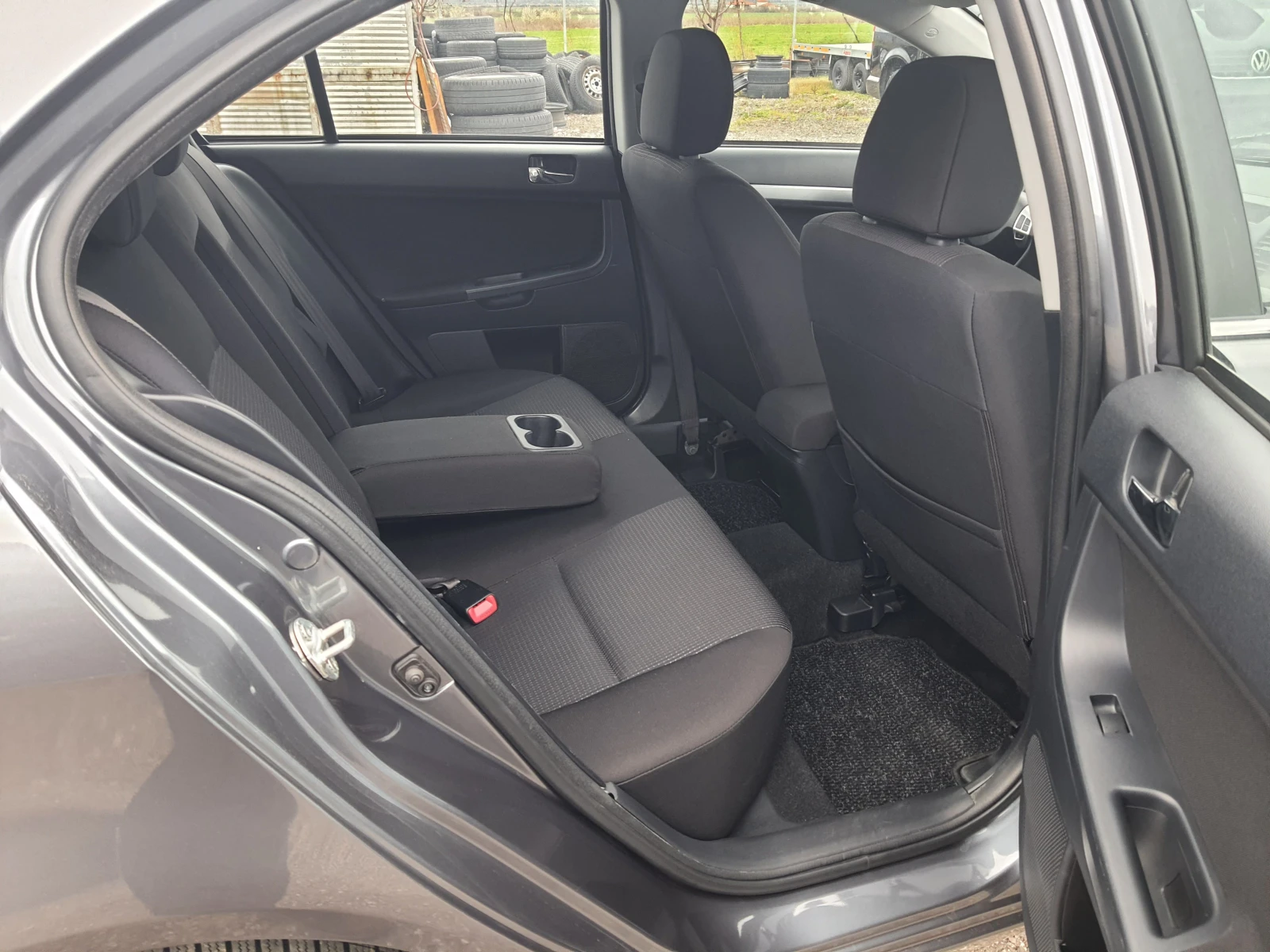 Mitsubishi Lancer 1.8-150к.с., снимка 15 - Автомобили и джипове - 54033221