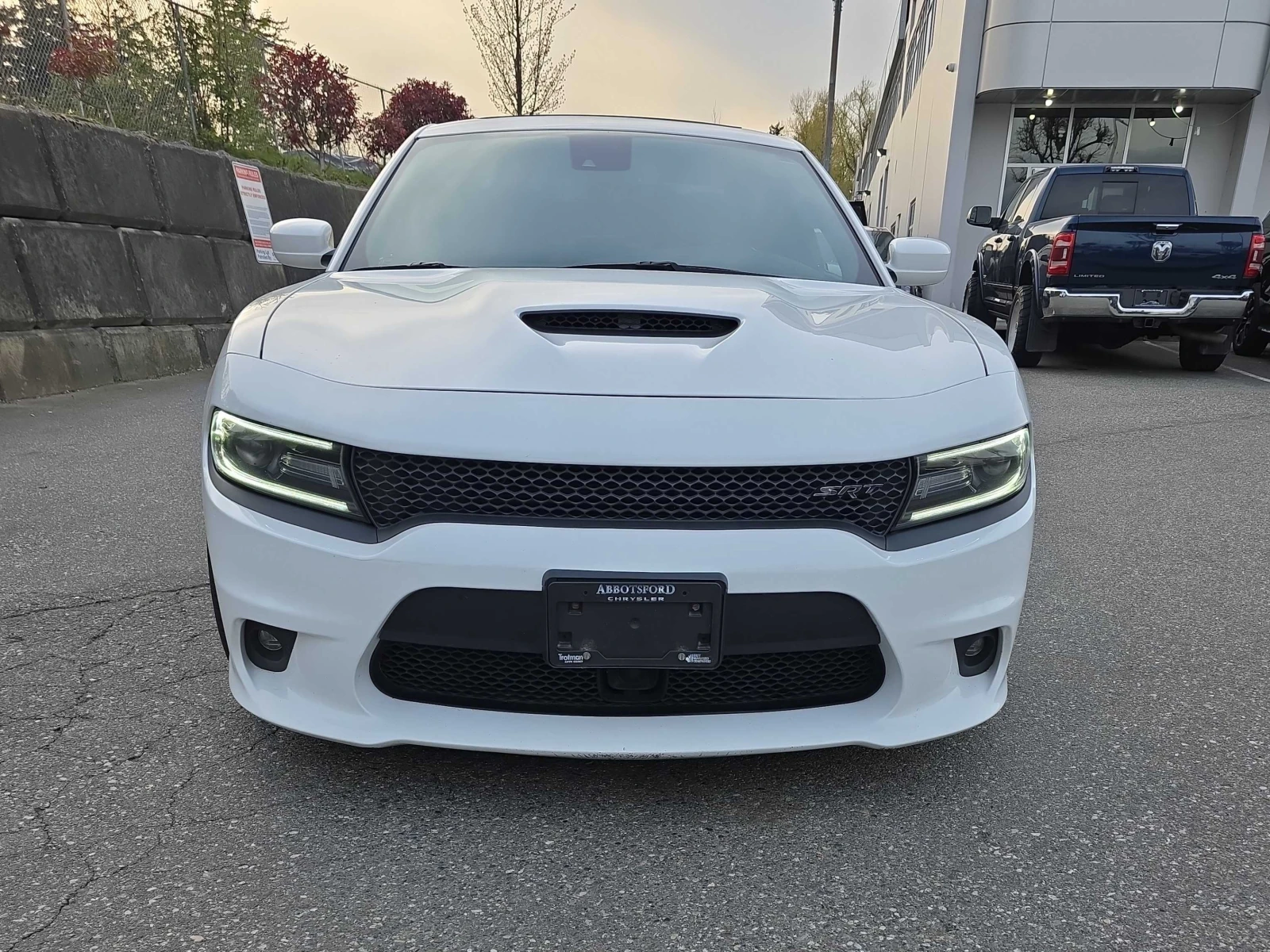 Dodge Charger SRT 392 * ШИБИДАХ * CARFAX * , снимка 2 - Автомобили и джипове - 54254359
