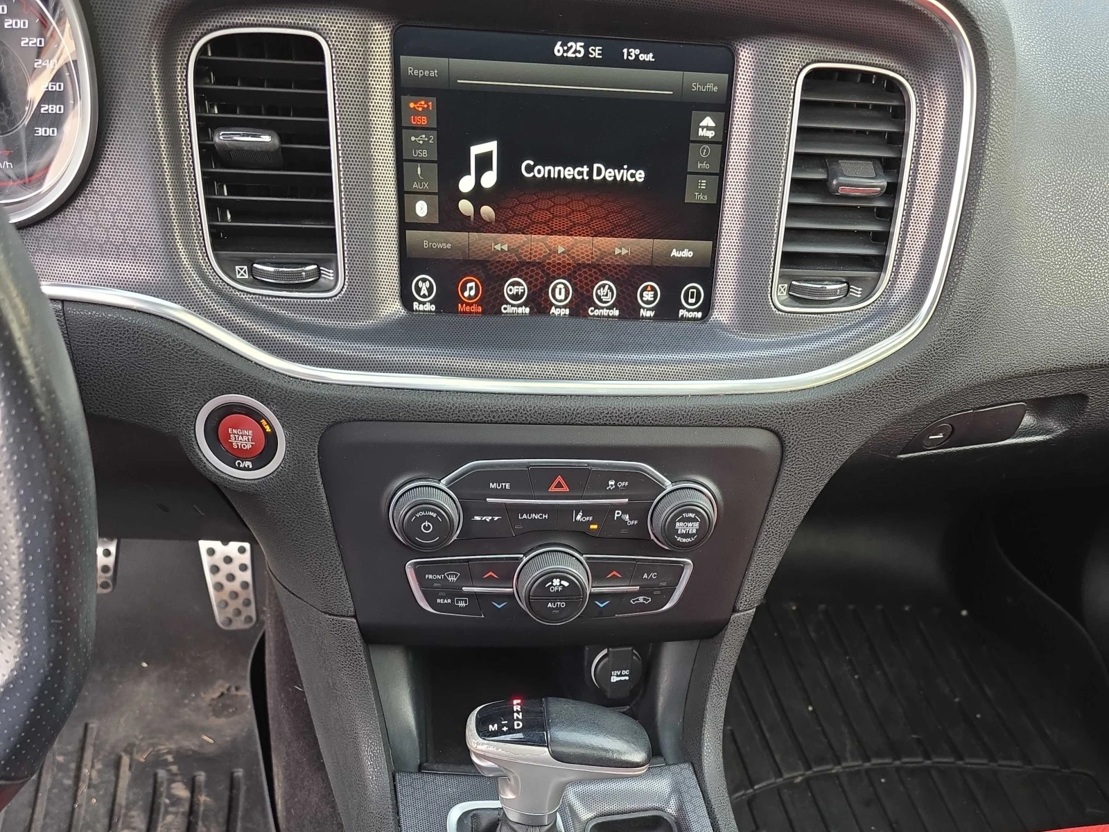 Dodge Charger SRT 392 * ШИБИДАХ * CARFAX * , снимка 9 - Автомобили и джипове - 54254359