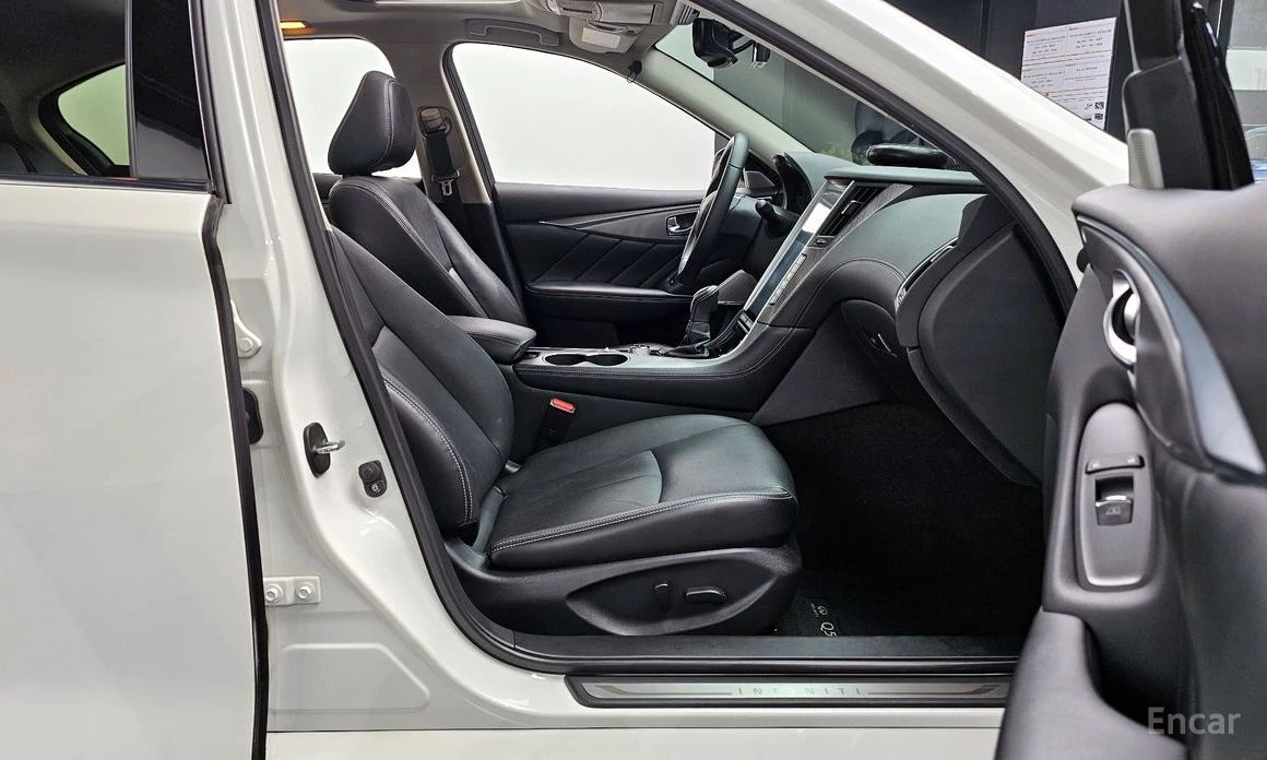 Infiniti Q50 3.0* �������* 360������* ������* CARPLAY*  | Mobile.bg � ����������� 14