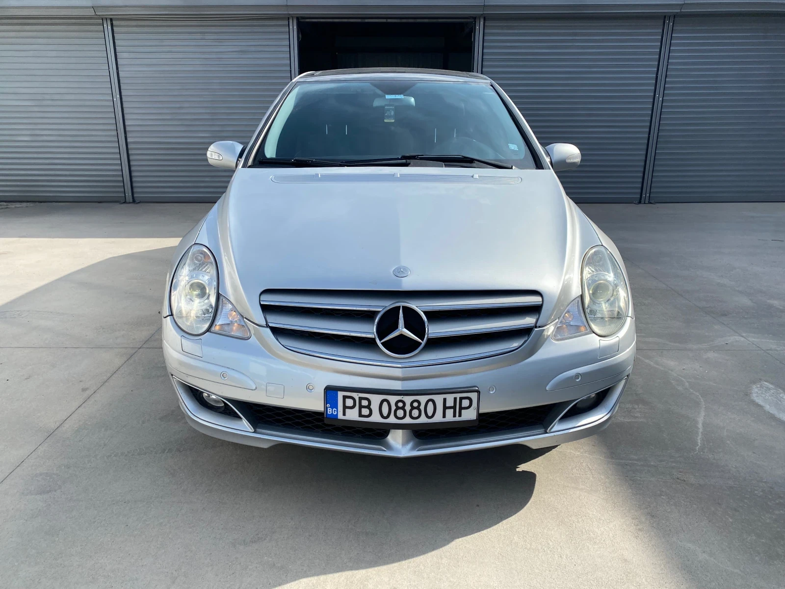 Mercedes-Benz R 320