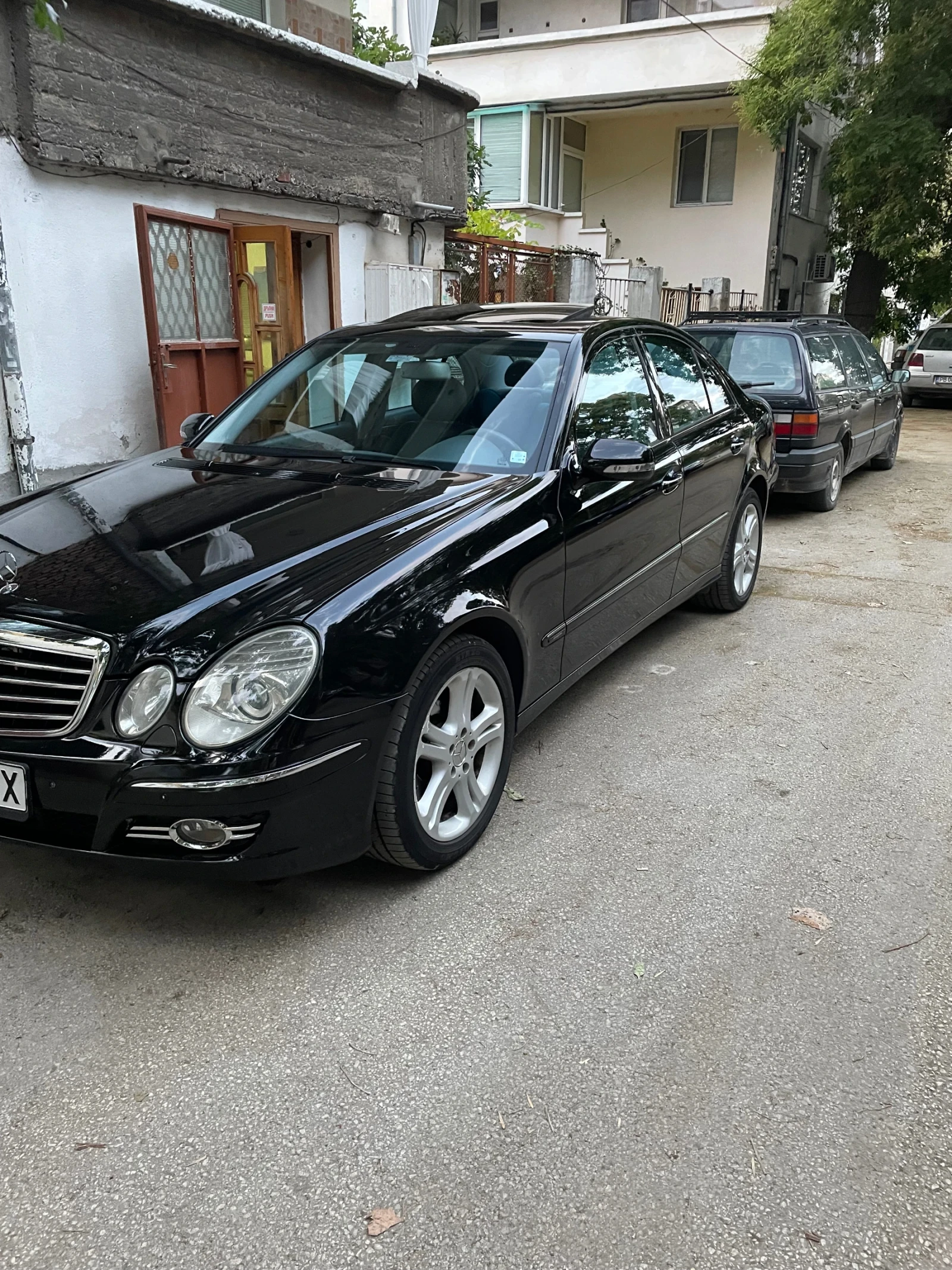 Mercedes-Benz E 320, снимка 13 - Автомобили и джипове - 54858684